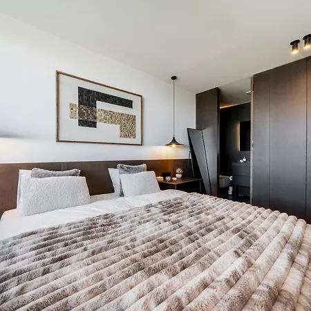 Luxury 3bed Penthouse By Slope - * Sierra Nevada